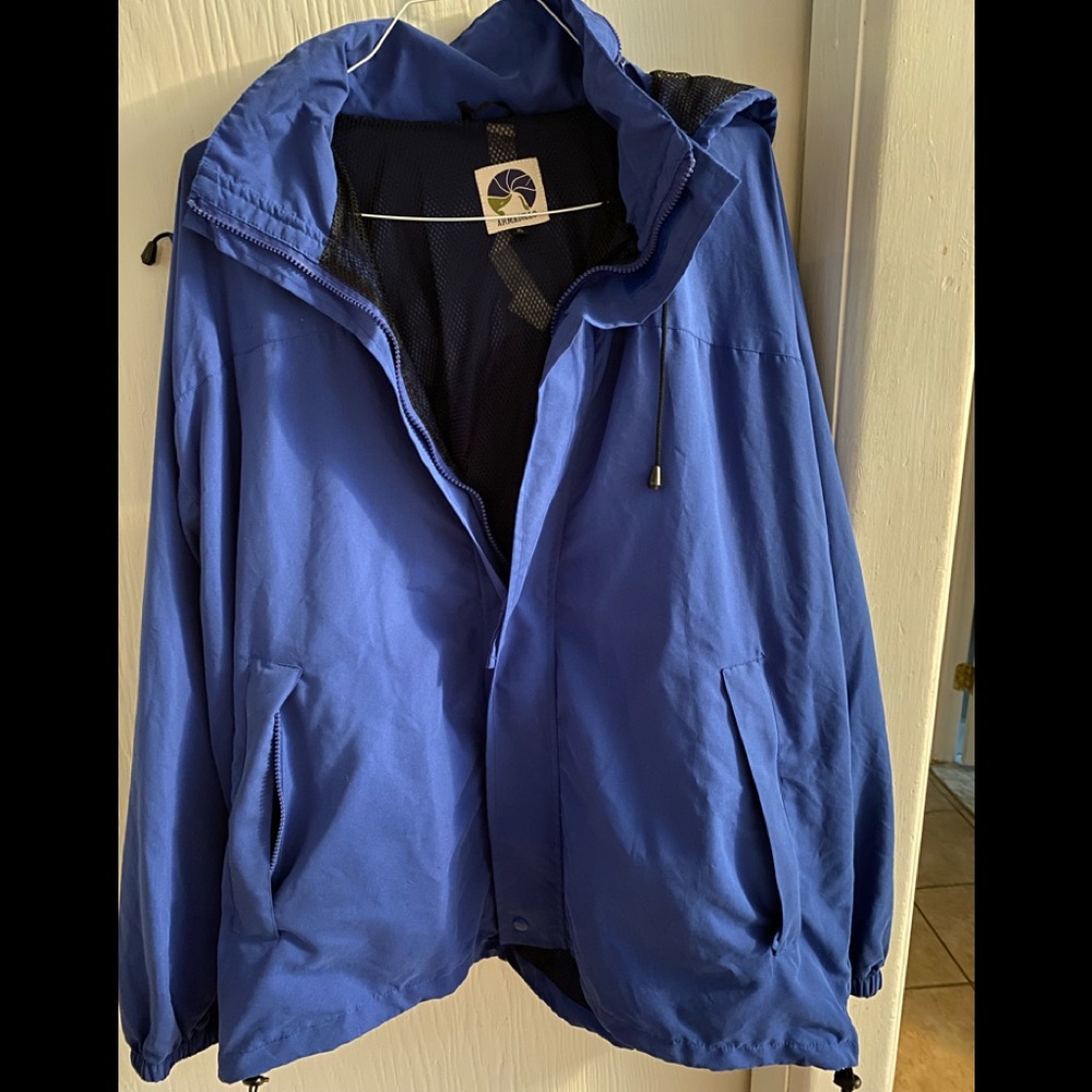 Men’s XXL royal blue Armadillo light weight jacket